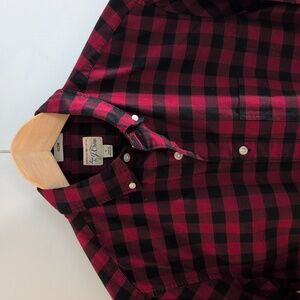 J. Crew Men's S Slim Fit Pima Cotton Long Sleeve Button Down Shirt Style #AC057